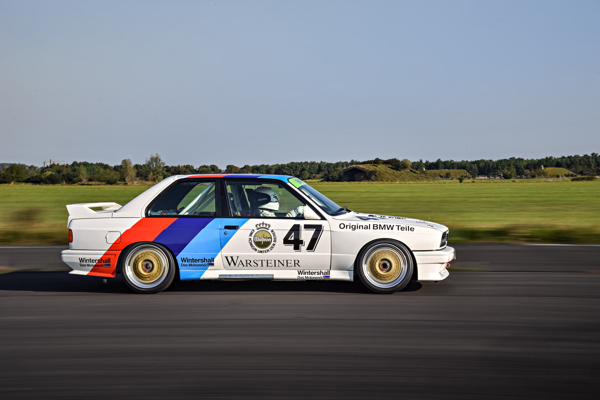 P90237148_highRes_the-bmw-m3-dtm-e30-0