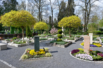 garden cemetery