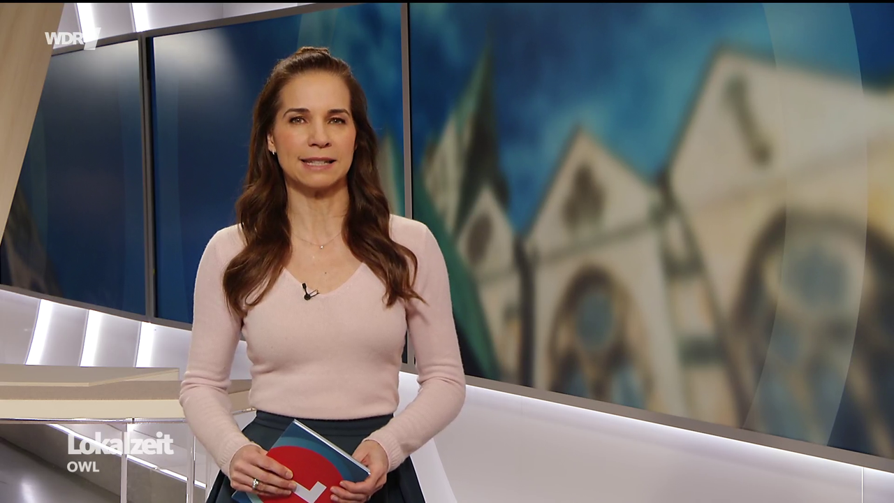 Kristina Sterz WDR Lokalzeit OWL 12 03 2026 112X Caps 13