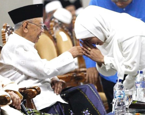 Gus Sholah Meninggal Dunia, Gubernur Khofifah Sampaikan Belasungkawa Mendalam
