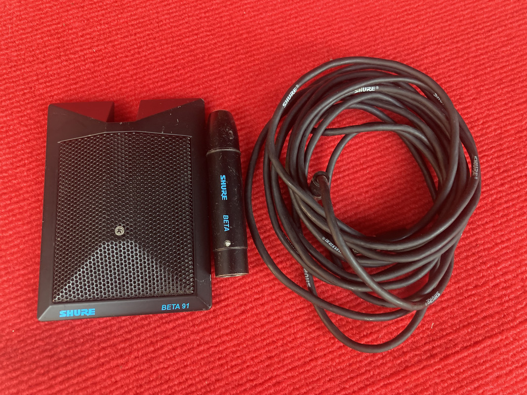 A70DAE18-CCB6-4BA1-944C-FD21C0CA75AD