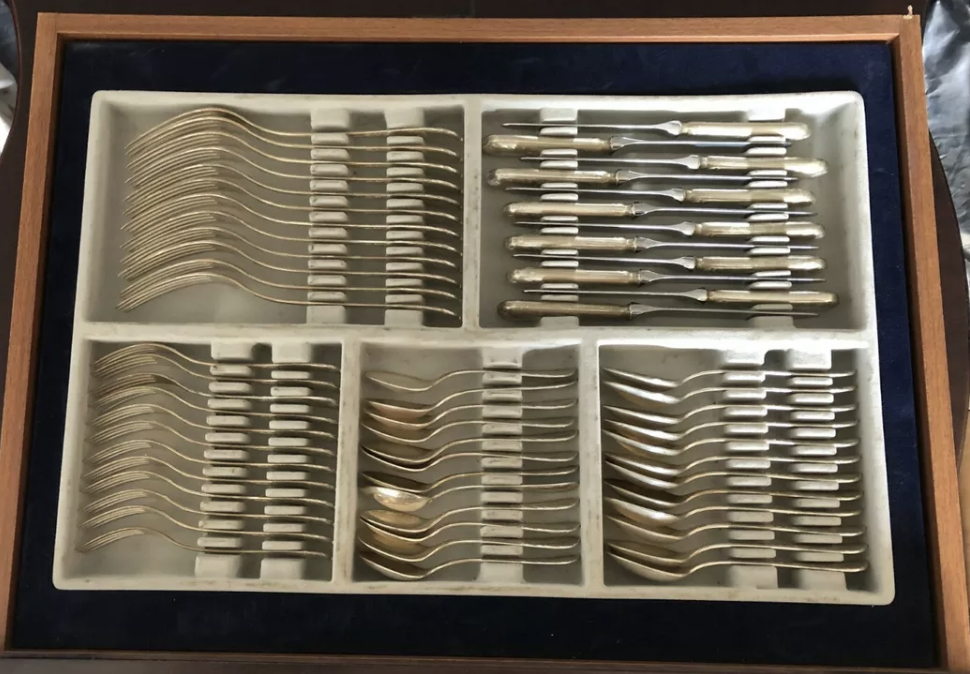 8F56B82F-BB4A-4C85-8E71-526DE0AA7072