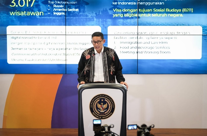 Sandiaga Uno saat Weekly Brief with Sandi Uno di Gedung Sapta Pesona, Jakarta Pusat, Senin (12/9/2022).Sandiaga Uno telah menyiapkan strategi untuk menangani kenaikan harga BBM.
