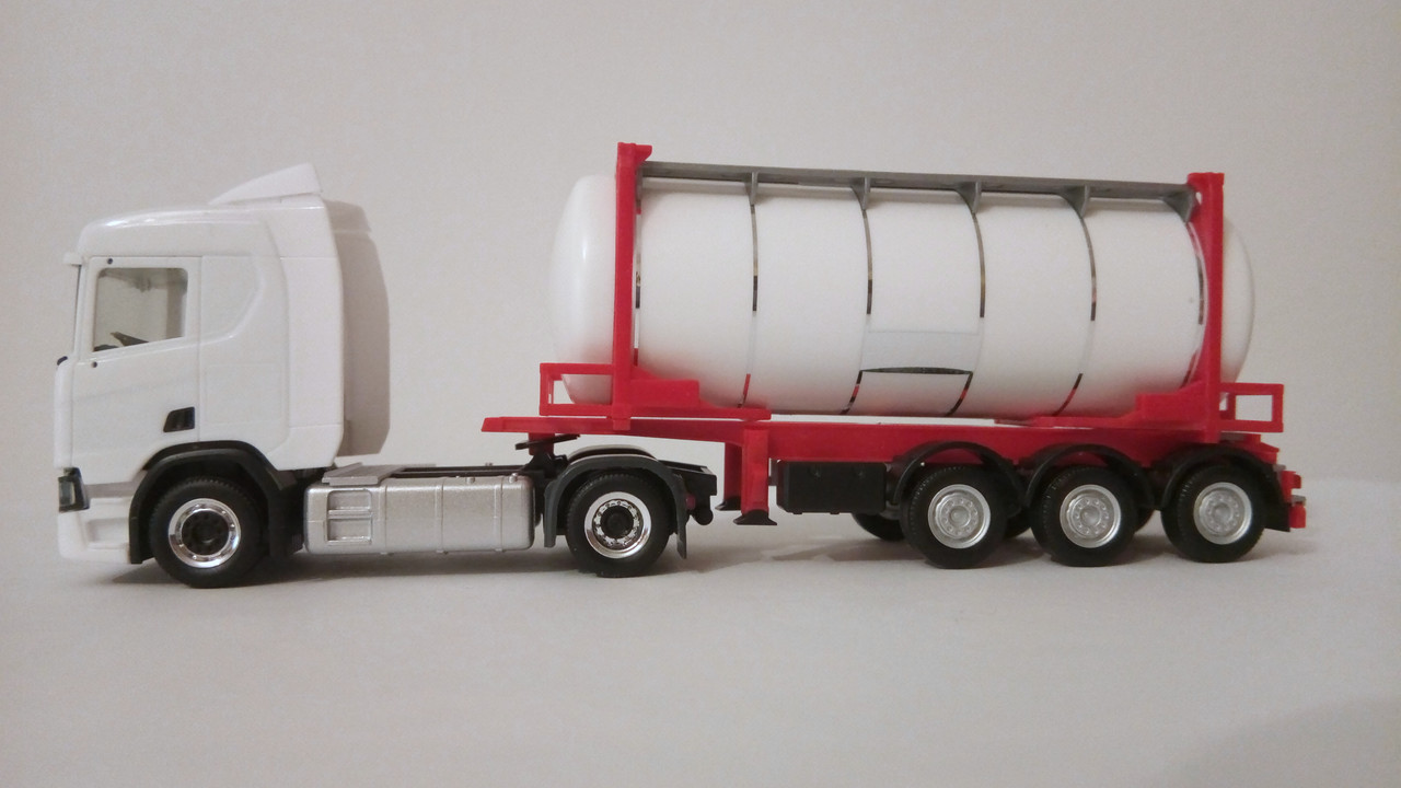 Mach (8114)