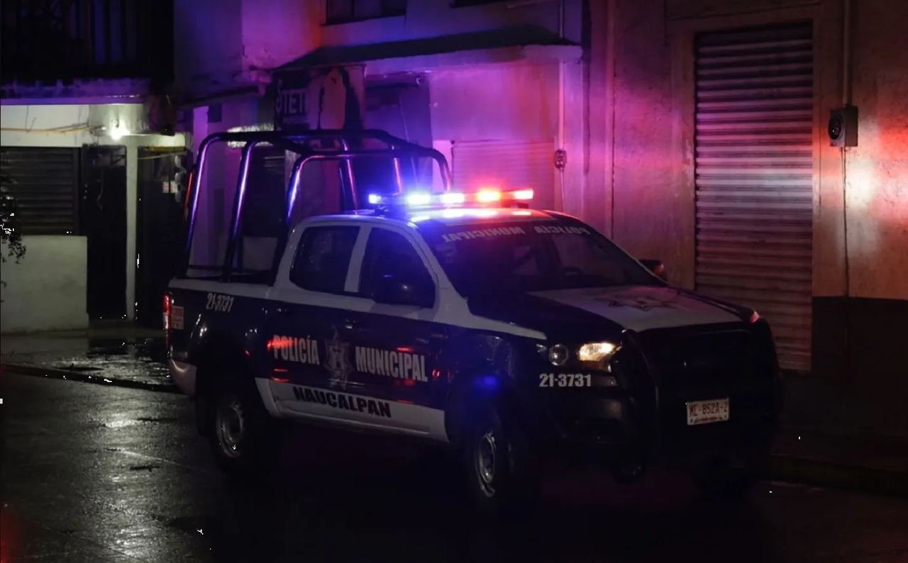 Extorsionador irrumpe en consultorio de Naucalpan y pacientes le dan una golpiza