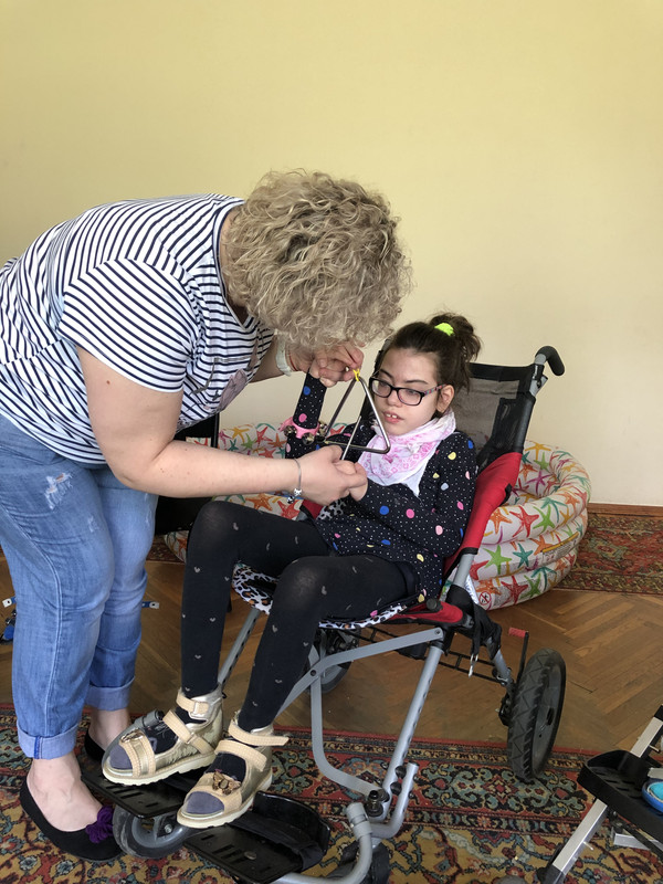 AB1FB9DE-7112-4BB6-986C-6D840BFA6660