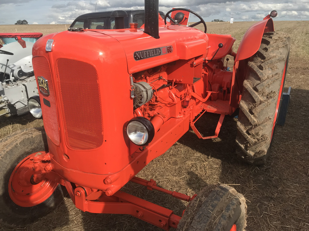 13A3B116-1AC1-4020-B1D9-24D31AB967EE