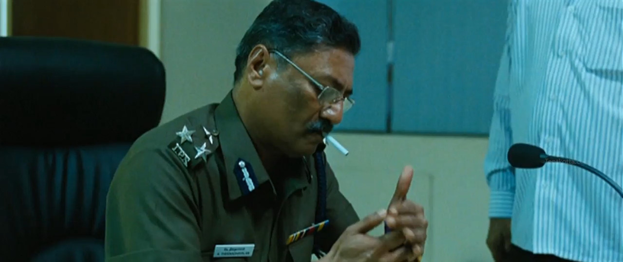 Yuddham Sei 2011 WebRip [Tamil] 480p 720p ESub Screenshot