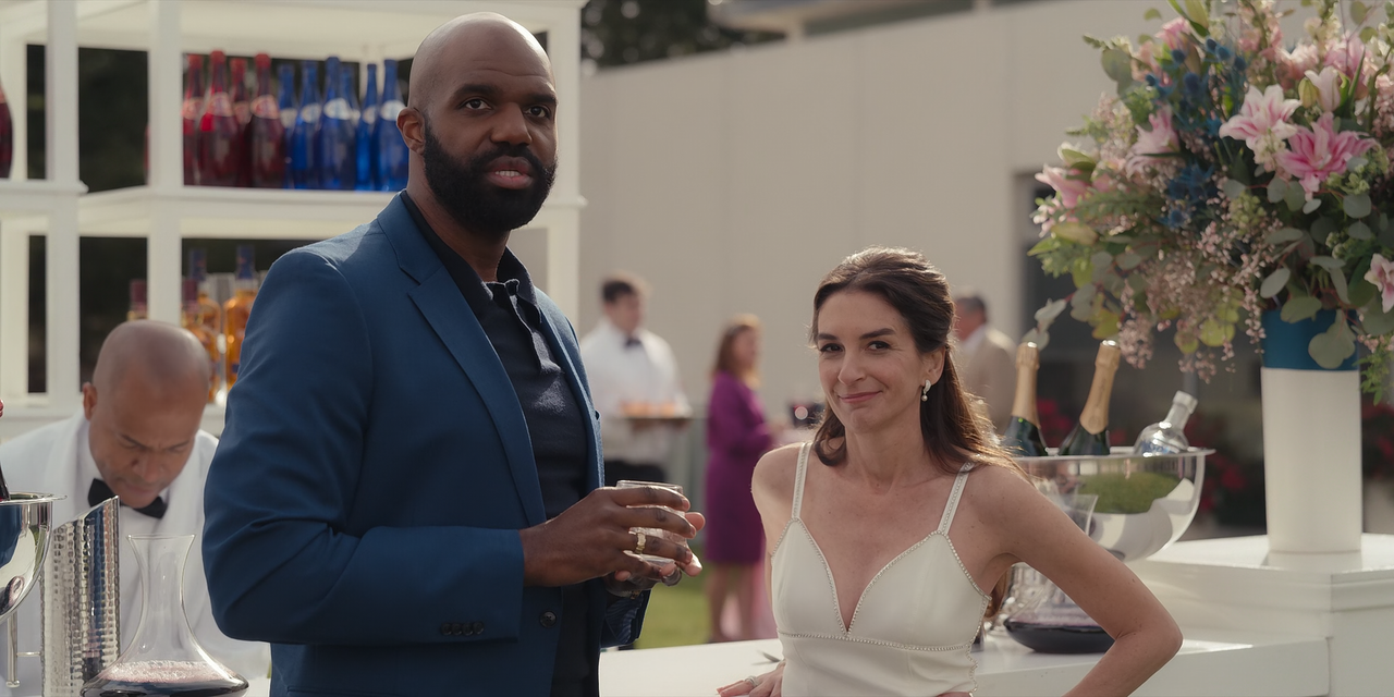 Hacks.(2021).S01E04.D’Jewelry.1080p.10bit.BluRay.AAC5.1.HEVC-Vyndros.mkv_snapshot_09.36_[2022.07.07_