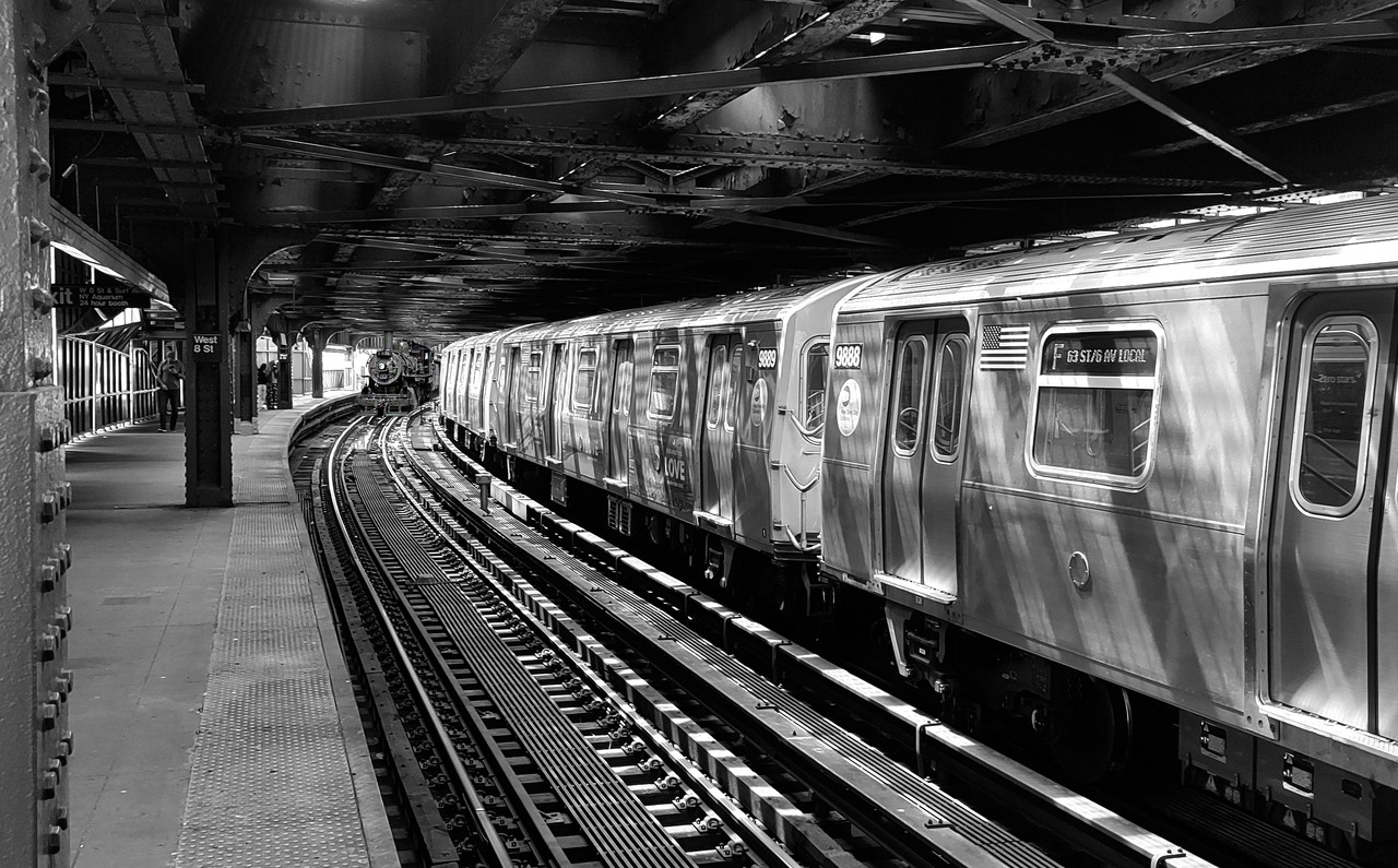 May-17th-4bw-Locomotive-in-subway