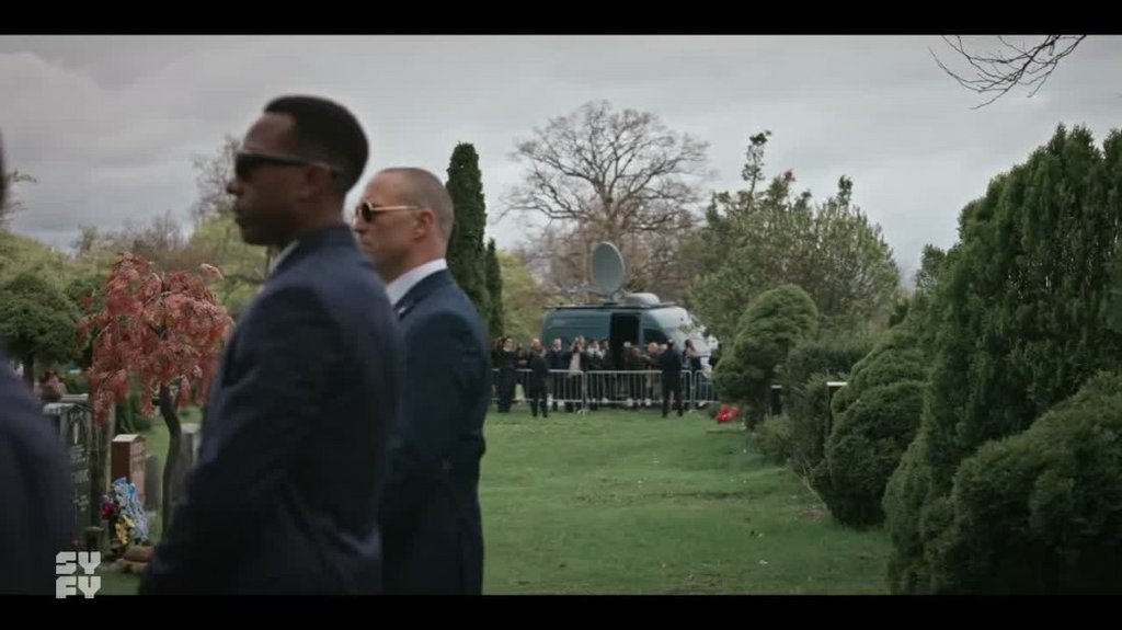 [Image: h6rfuq092dis.jpg]