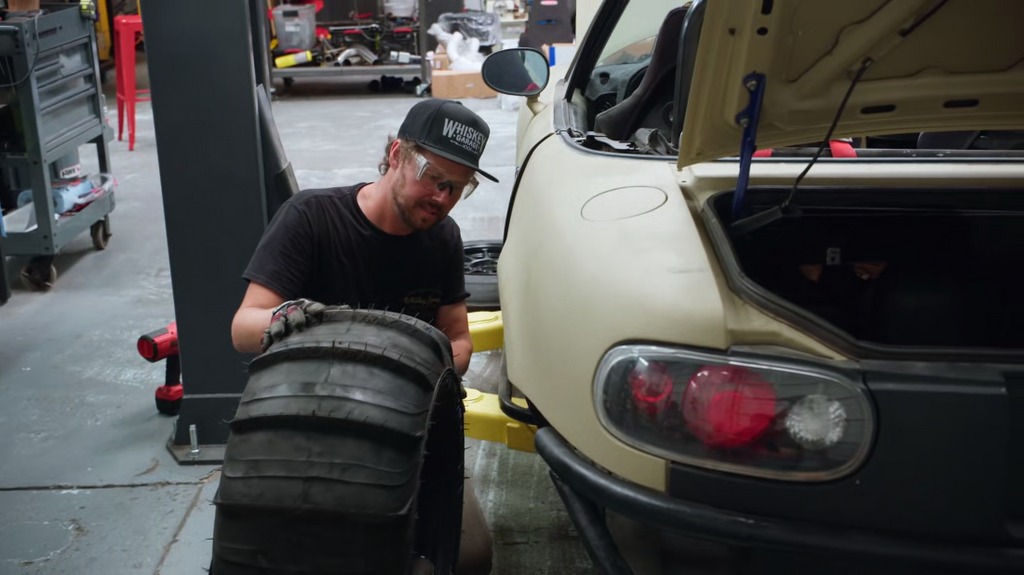 [Image: e3mobfkcq162.png]