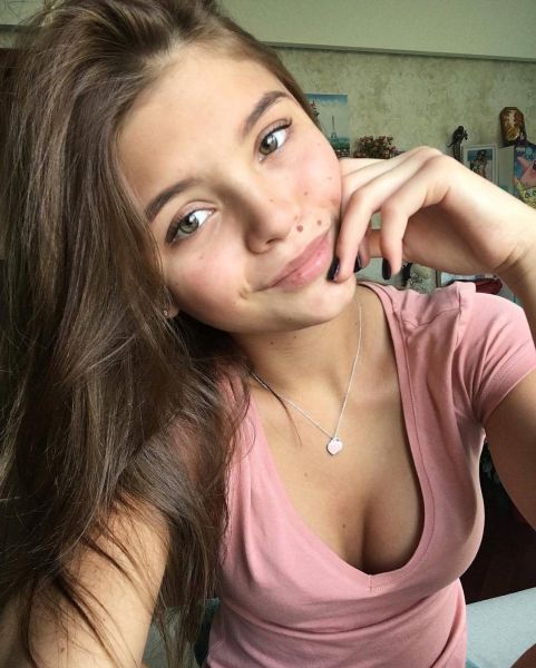 [Image: 2gc-IURz-Uu-BE.jpg]