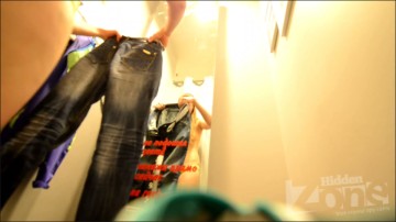 [Image: Voyeur24115094858.jpg]