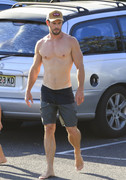 Chris-Hemsworth-superficial-guys-63