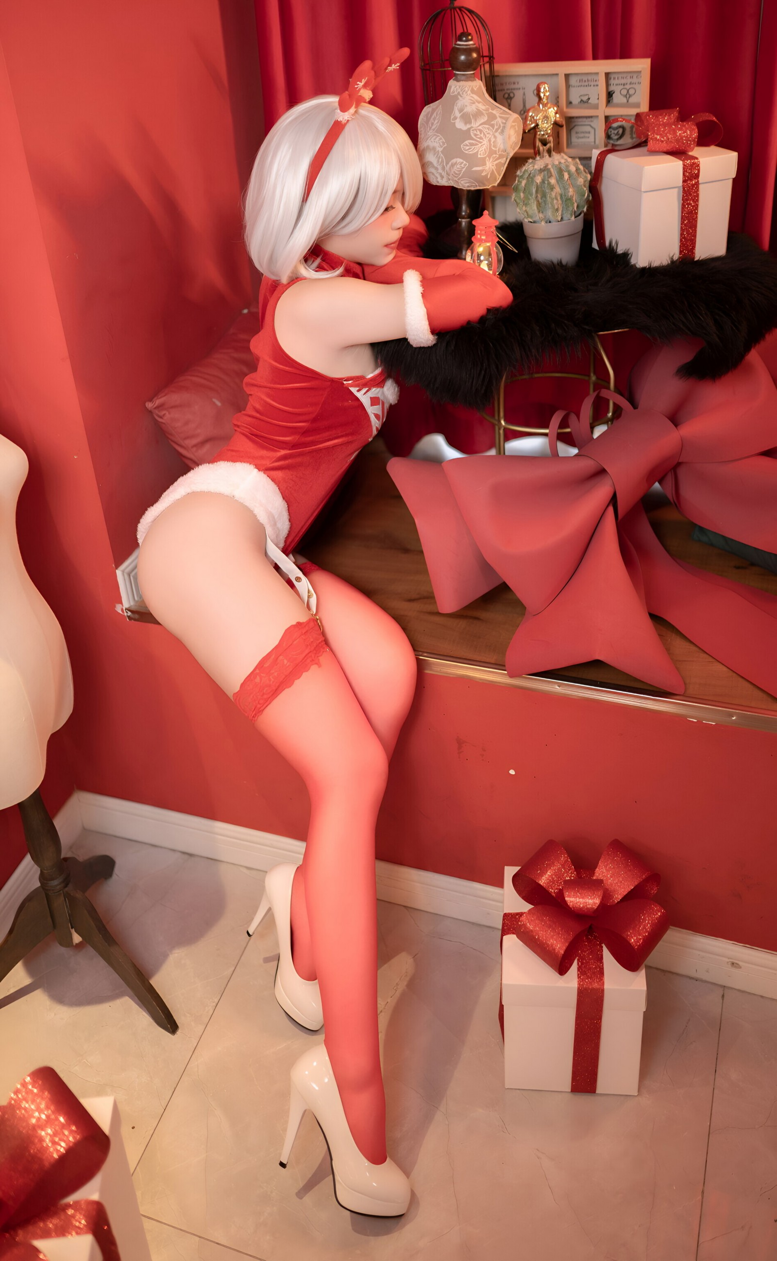 Bangni邦尼 – 圣诞尼尔 红裙御姐 Cosplay 写真集（132P-3V-966MB）插图6