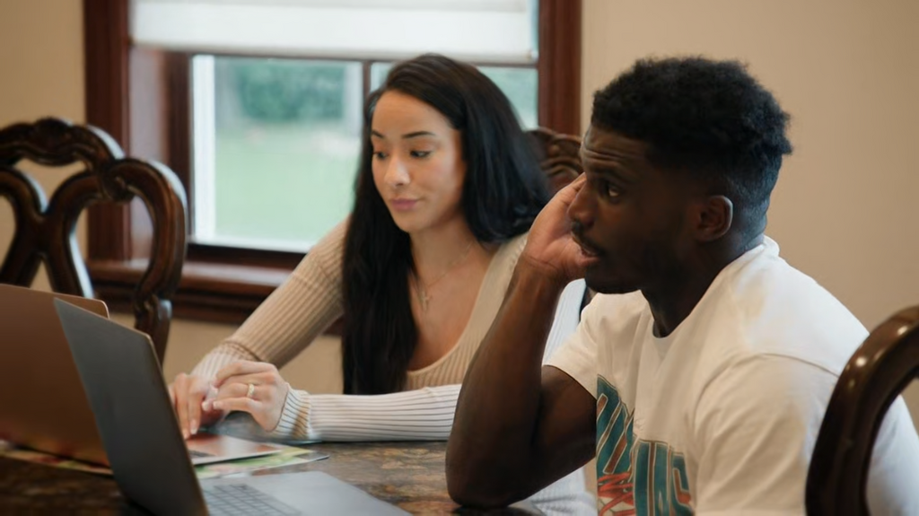 [Image: 1acz1ip0uu8b.png]