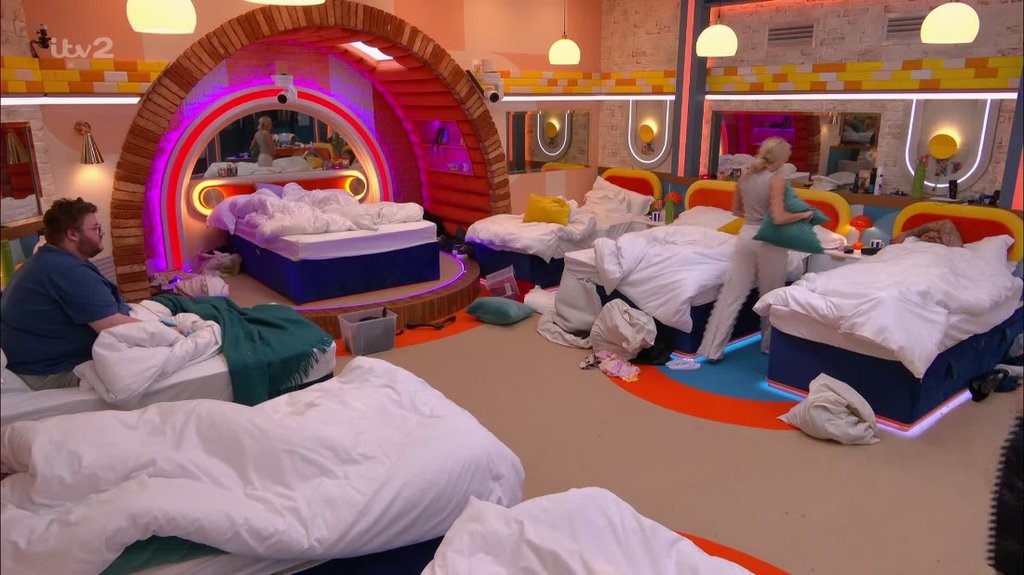 [Image: yundgmn09s87.jpg]