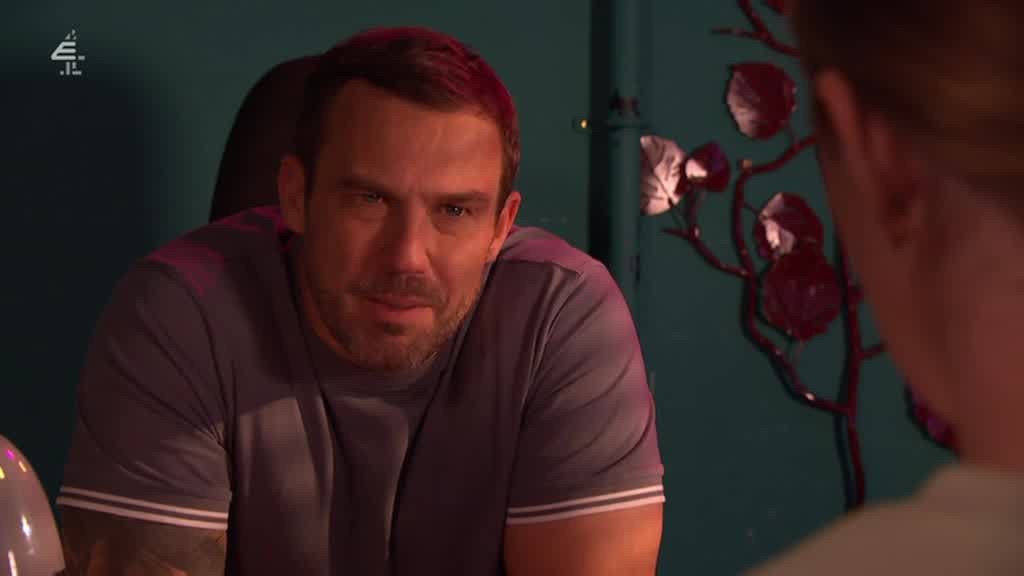 [Image: z1b1k4f2rvir.jpg]