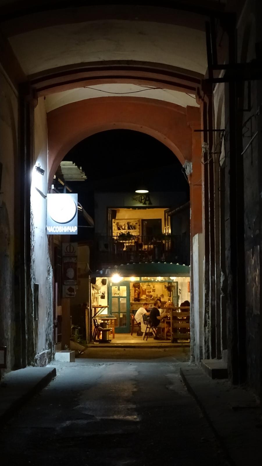 DSC02068-2.jpg