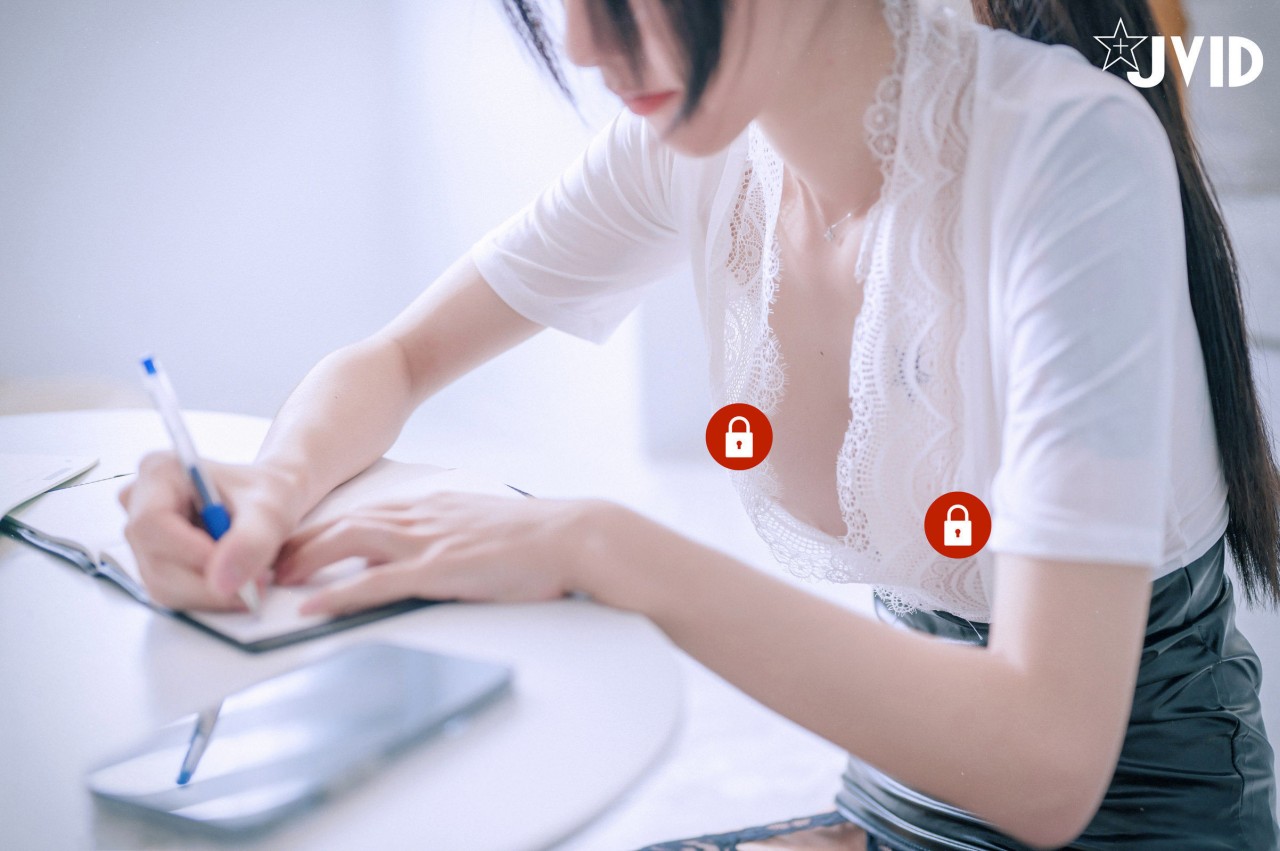 jvid 飘 飘《性感保险业务员》写真作品欣赏，较为性感的风格插图6