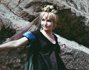 Julie-Newmar-mb51