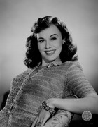 paulette-goddard-mc86
