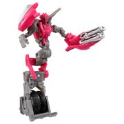 SS-41-Arcee-Chromia-Elita-1-05