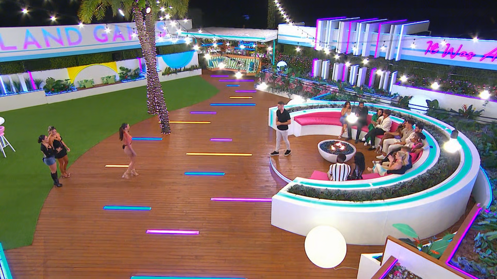 [Image: a2uqc4kdg0y7.png]