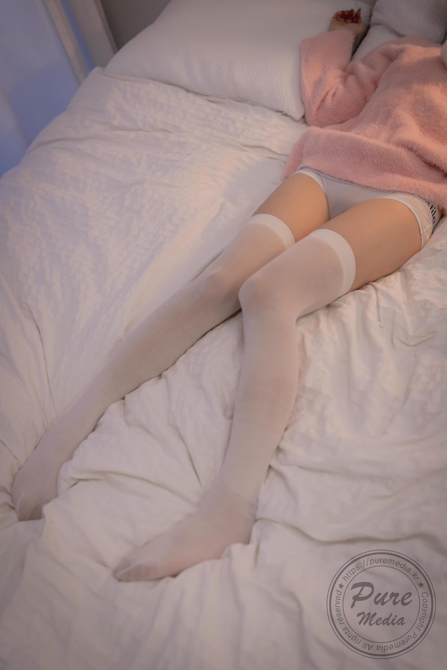 Jelly(젤리) NO.006 Pure Media Vol.266 - Cutie rabbit & Pink hole 40