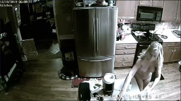 [Image: Voyeur23425114142.jpg]