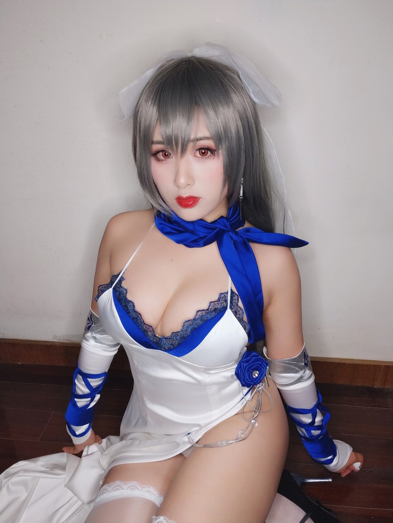 柘烟Zuken 路易九世 礼服自拍 Cosplay（Azur Lane Saint Louis）【39P + 2V｜102.3MB】插图7