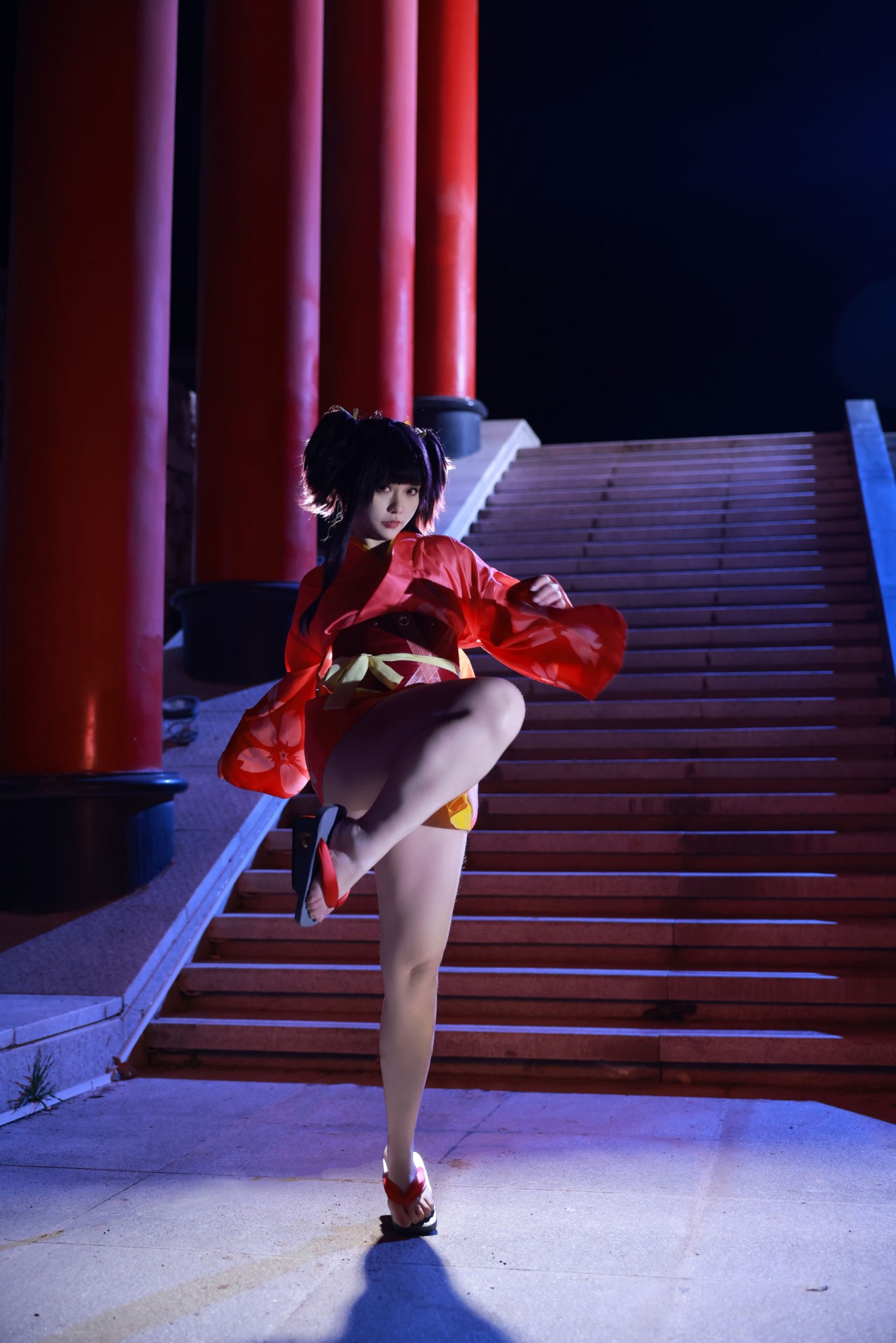 g44不会受伤《甲铁城的卡巴内瑞 无名》写真照，和服小姐姐的治愈系夜拍插图1