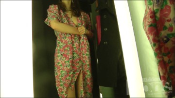 [Image: Voyeur545145307.jpg]