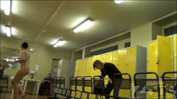[Image: Voyeur25275113710.jpg]