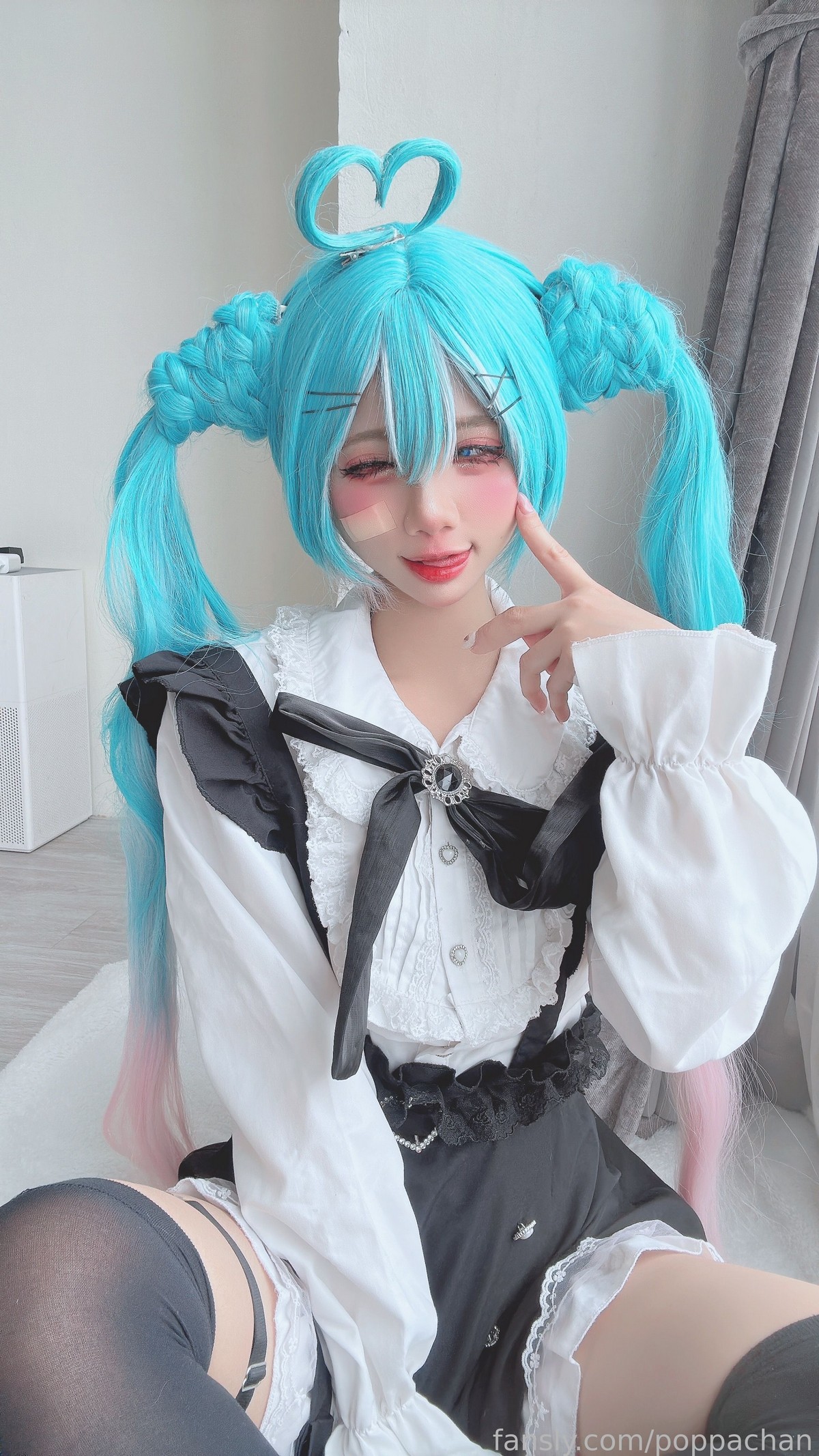 PoppaChan Hatsune Miku Cosplay Set – 22 Photos 40MB插图2