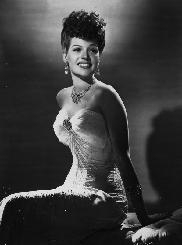 rita_hayworth_h33