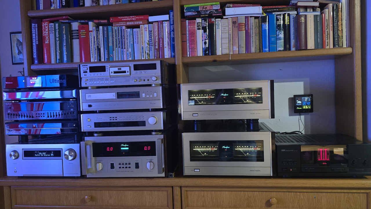 [Bild: Hifi-Anlage-neu.jpg]