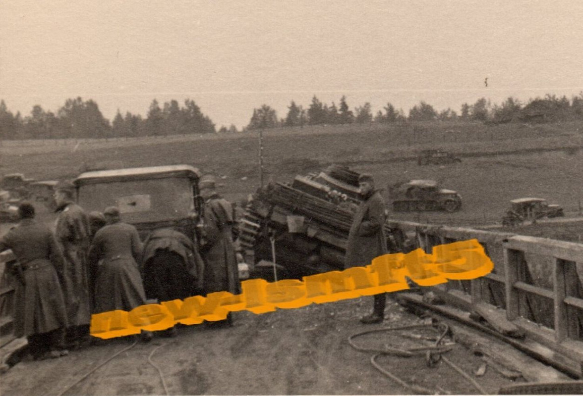 1.Pz.-Div. Panzer tank PKW Kfz Brücke crash ww2