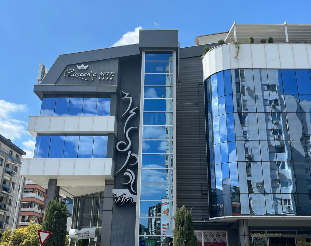 Zebra Mall - Katna garaza