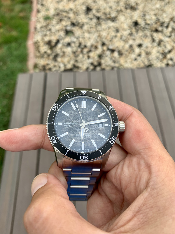 8B09E591-F11D-4A03-A3D4-298FE0B42992