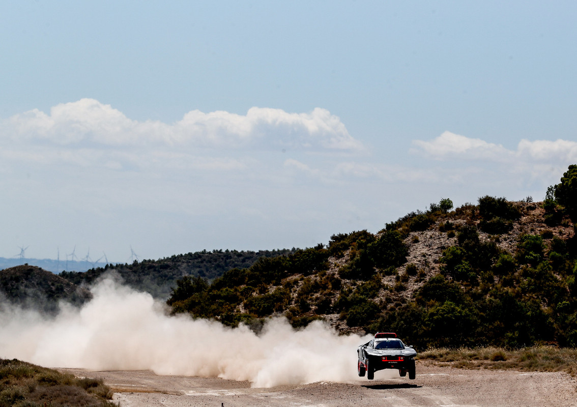 Audi-RS-Q-e-tron-tests_13