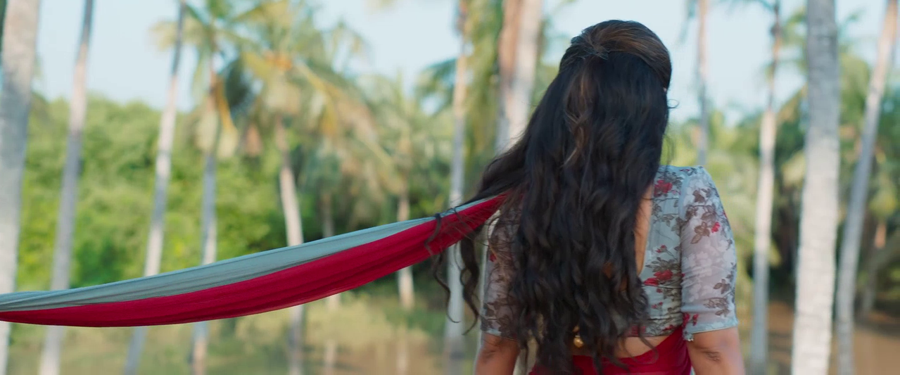 [Image: vlcsnap-2025-11-29-06h47m03s720.png]