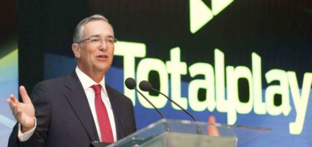 Mujer denuncia humillación en redes sociales y Ricardo Salinas Pliego le contesta