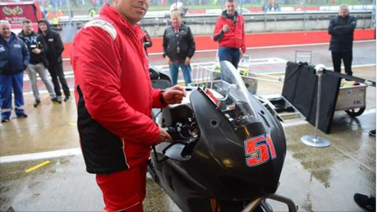 951C5EC9-D5F7-44A0-BB2A-0016C97DAB6F