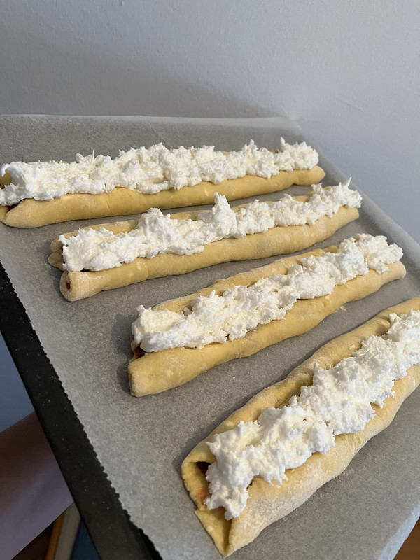 FD5DAB50-DF58-4946-AD73-9DAA11E3E92A