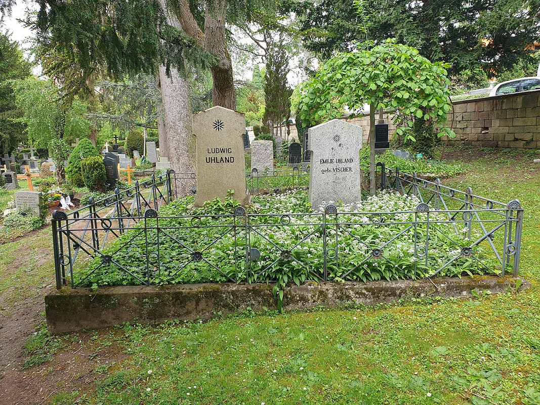 Stadtfriedhof_Tübingen_Uhlandgrab_(2024)