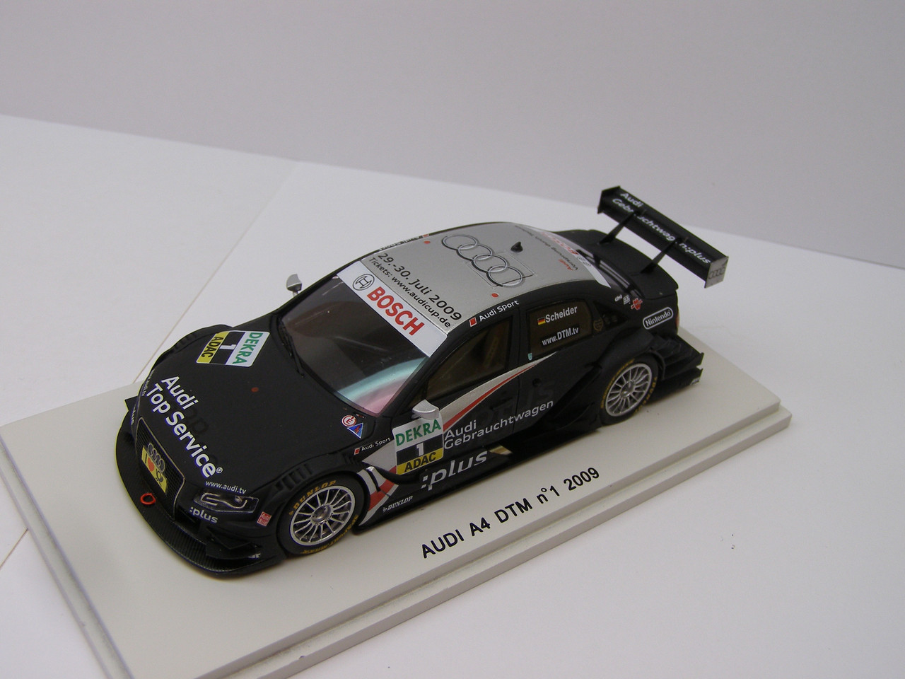 Audi A4 DTM 2009 Scheider Spark (8)