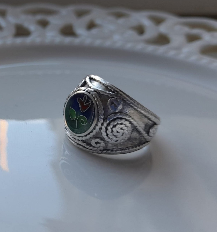 Minankari Ring Old Motifs, Sterling Silver, Jewelry from Tbilisi - handmade cloisonne enamel