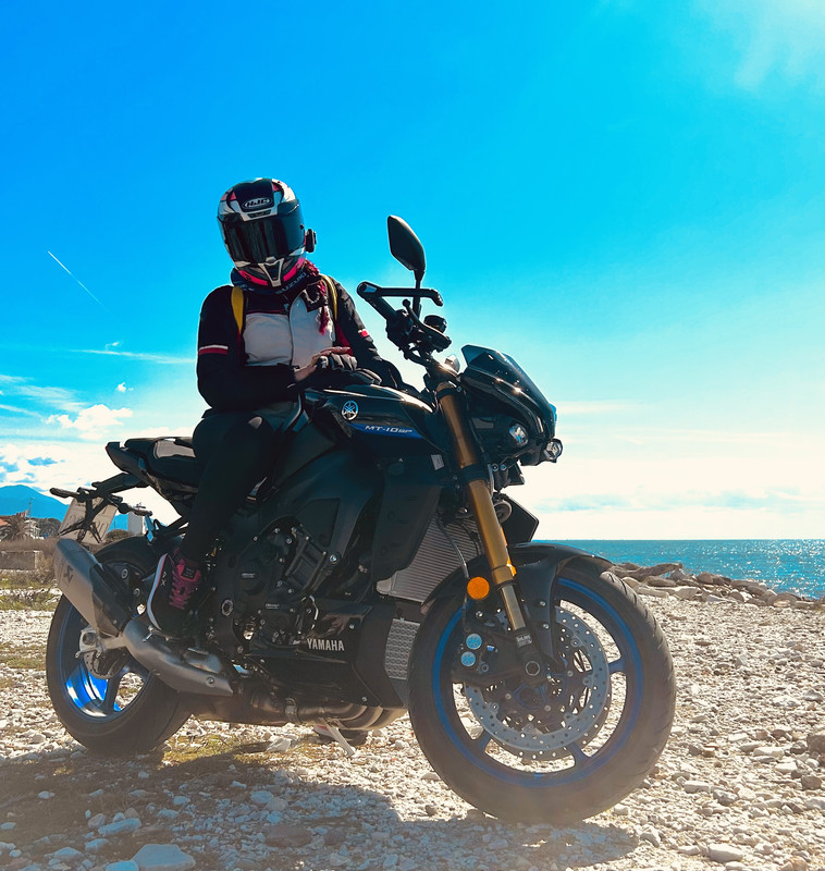 37B2A6AC-1067-4887-B58B-53B53510296C